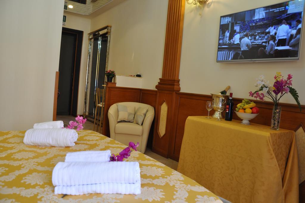 Rome Imperial Crown Appartement Buitenkant foto