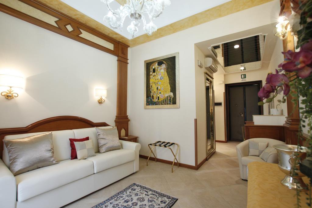Rome Imperial Crown Appartement Kamer foto